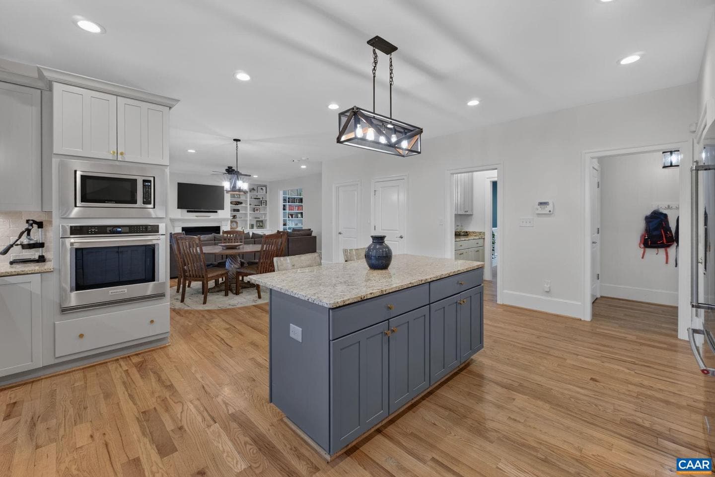 905 Williston Ct photo 13