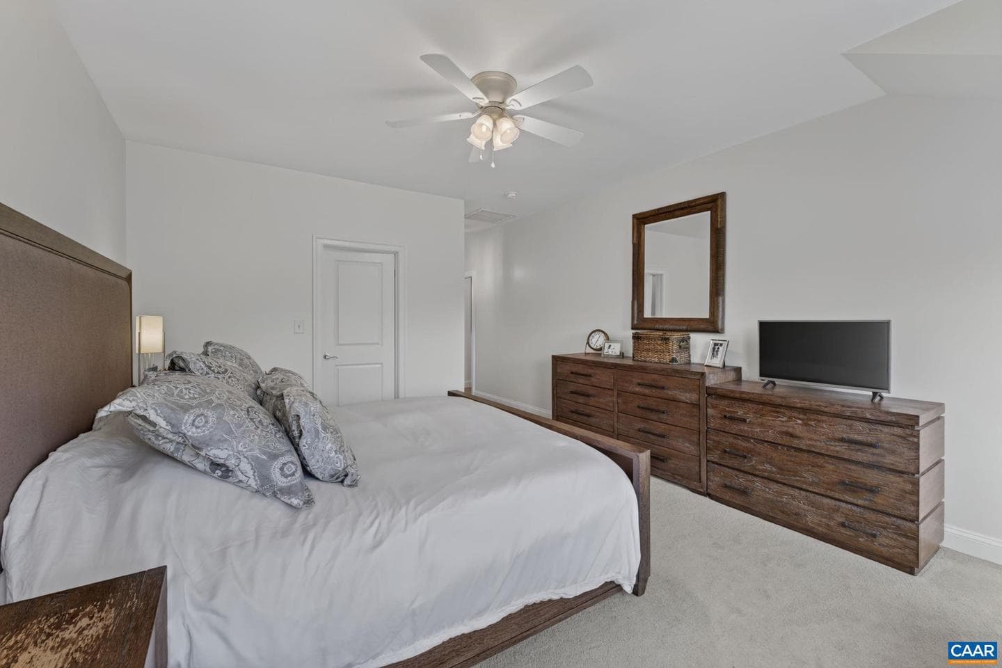 905 Williston Ct photo 18