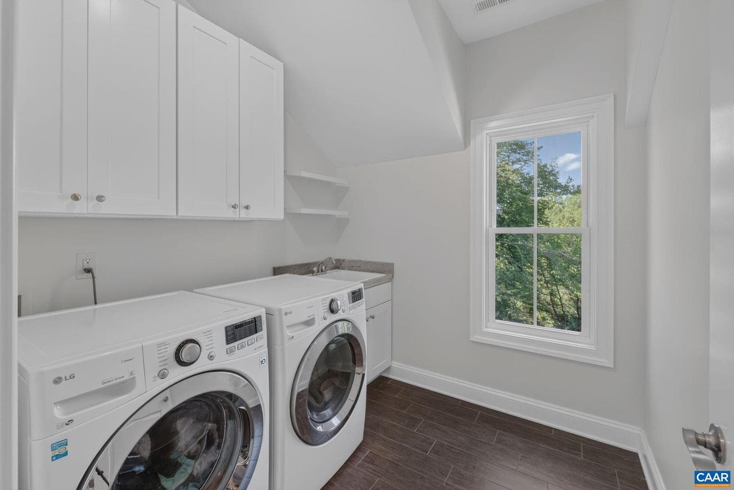 905 Williston Ct photo 28