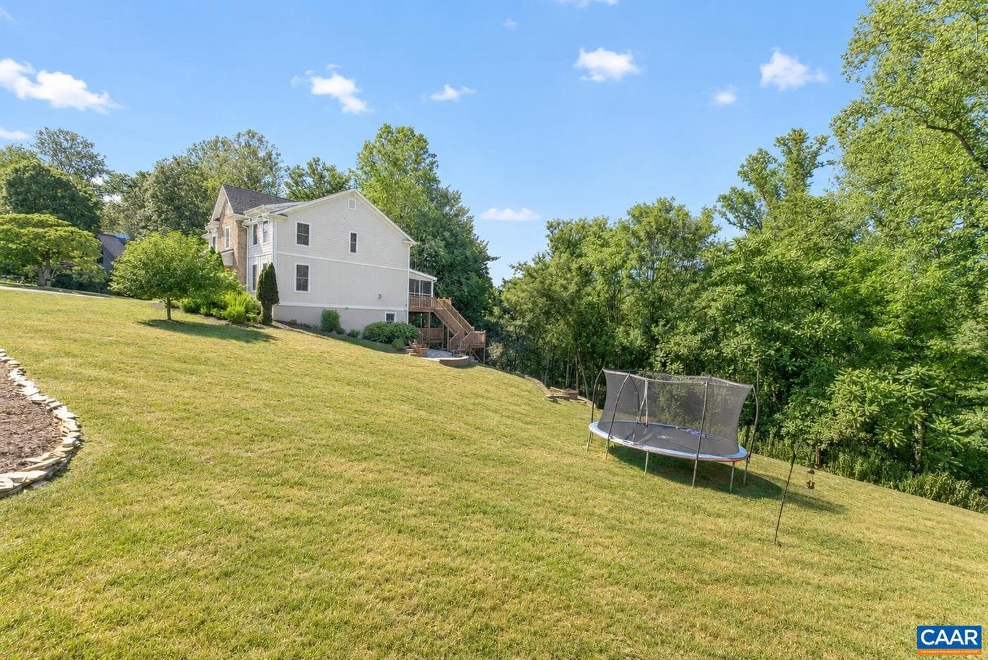 905 Williston Ct photo 37