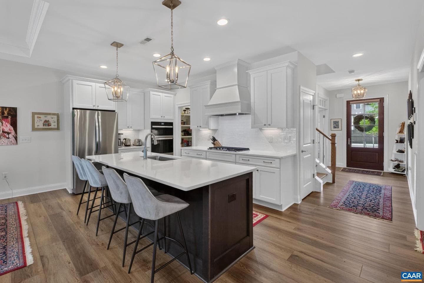 505 Hedworth St photo 14
