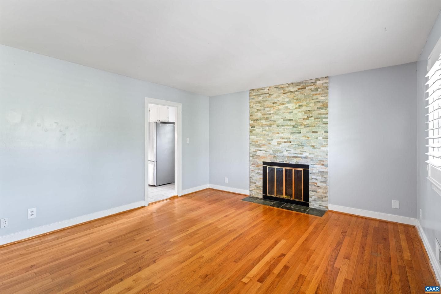 8005 Washington Ct photo 9