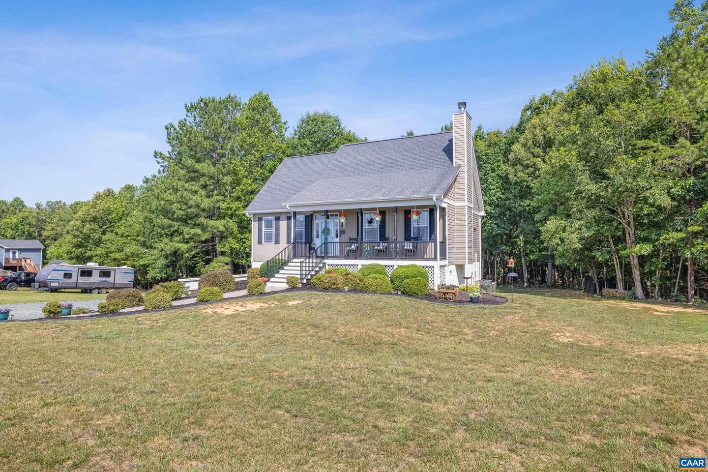 306 Rosewood Dr photo 4