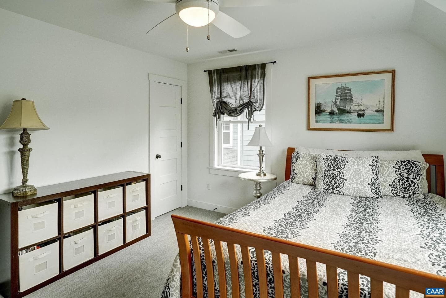 3298 Rowcross St photo 35