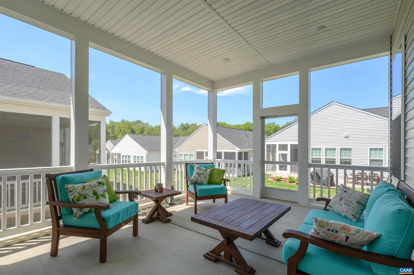 774 Four Seasons Dr photo 17