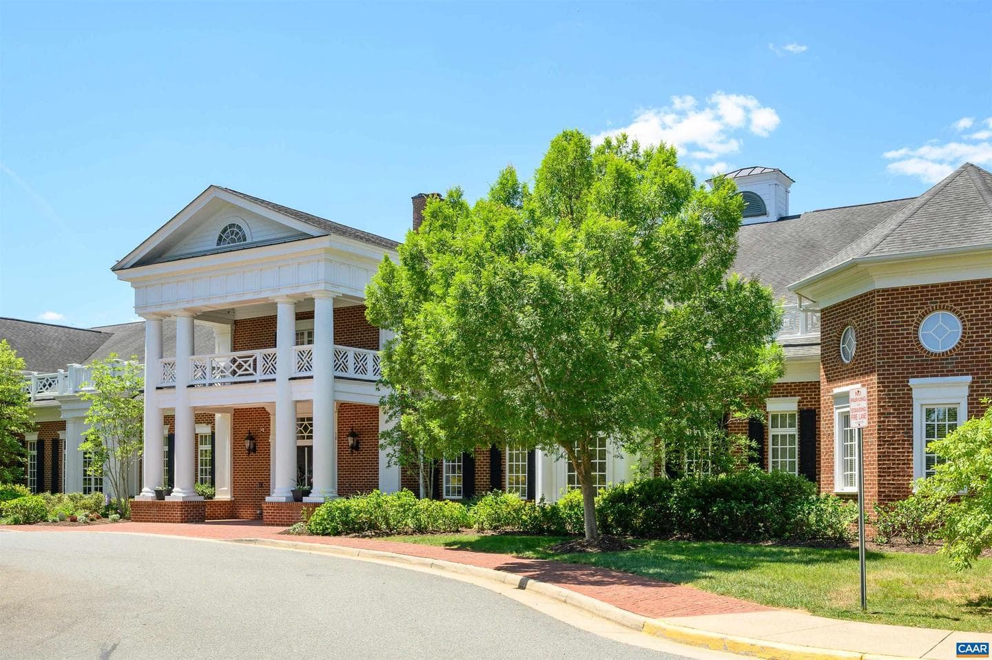 774 Four Seasons Dr photo 18