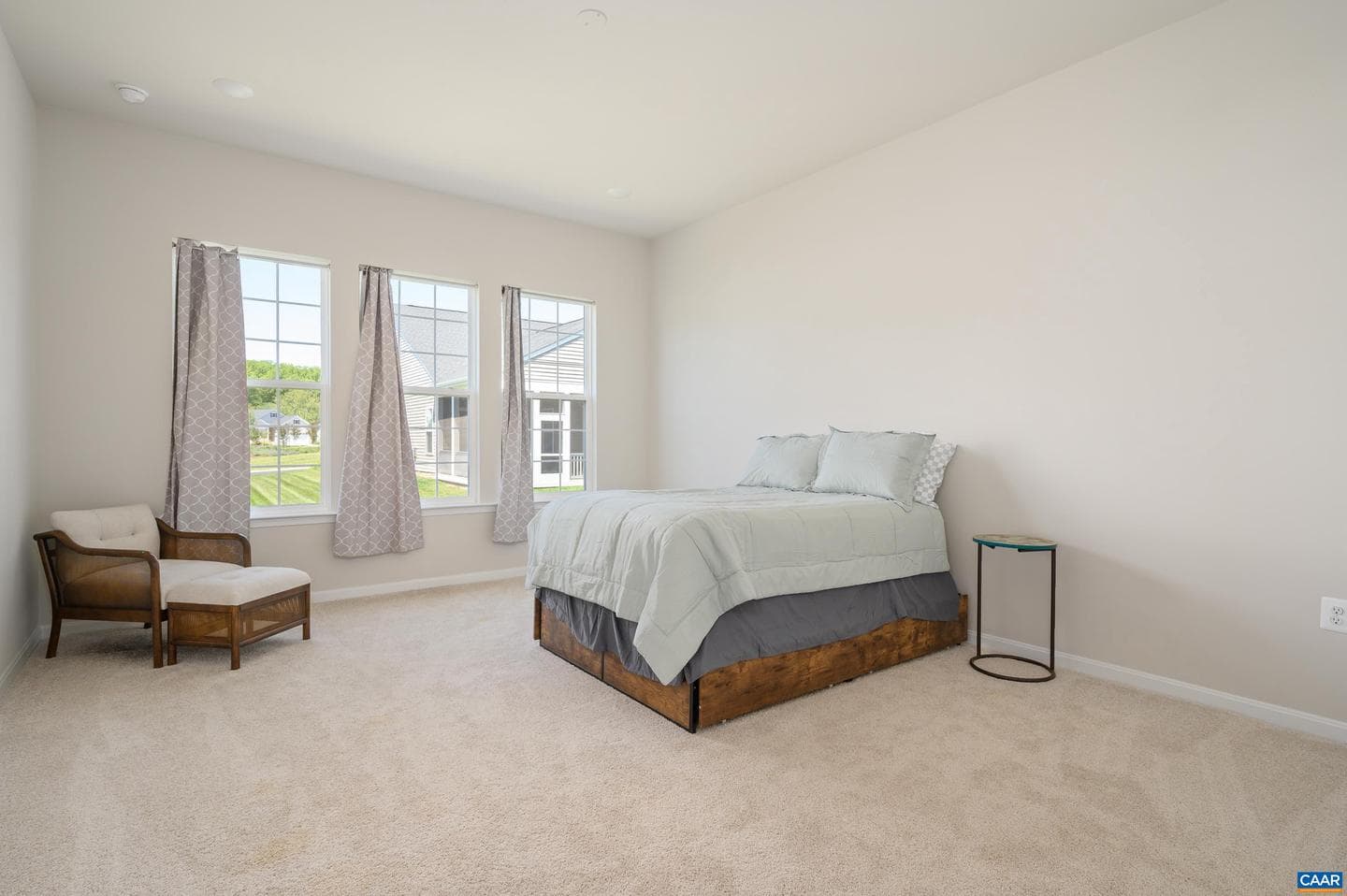 774 Four Seasons Dr photo 7