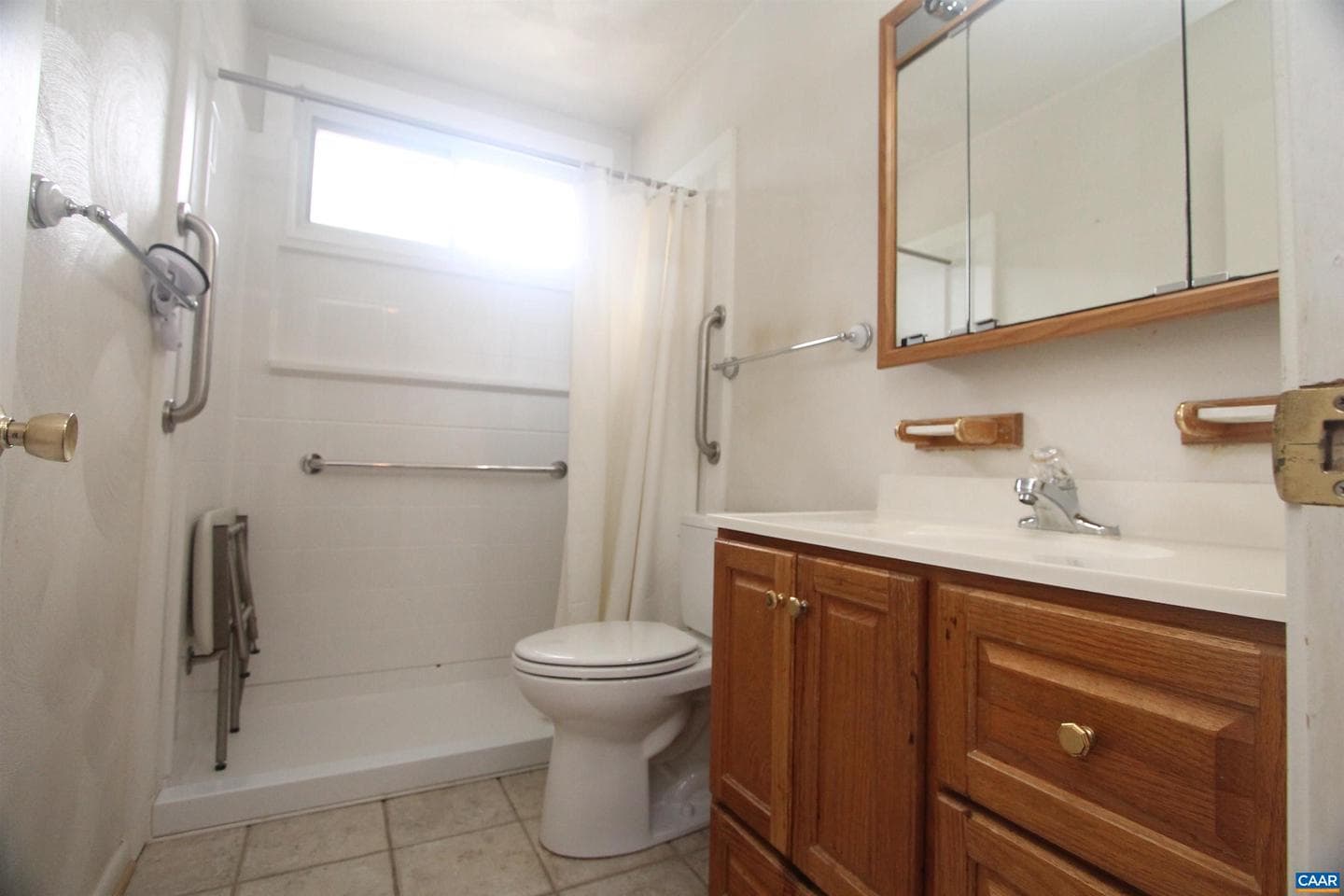 909 Forest St photo 12