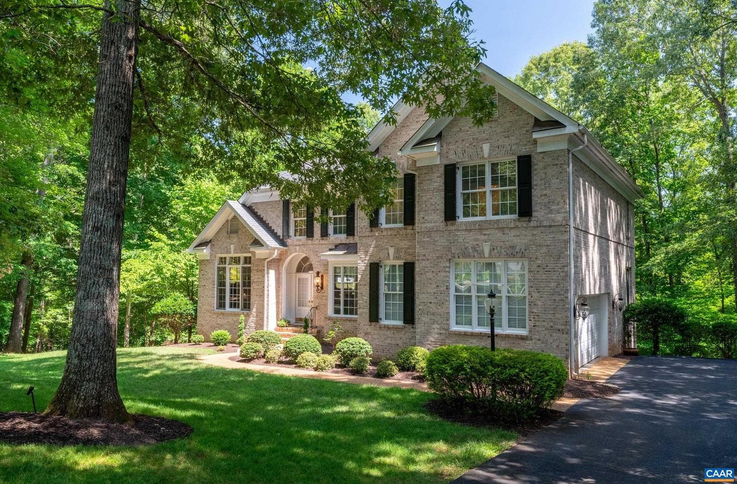 2085 Bentivar Dr, Charlottesville