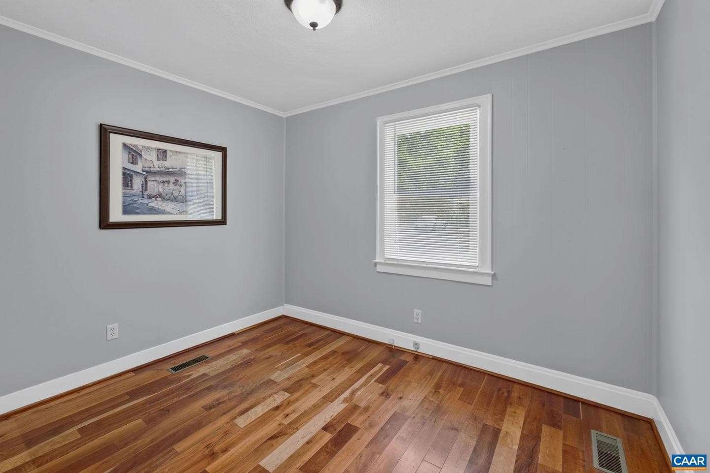 301 Meade Ave photo 10