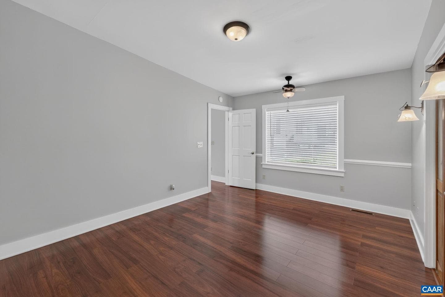 301 Meade Ave photo 20