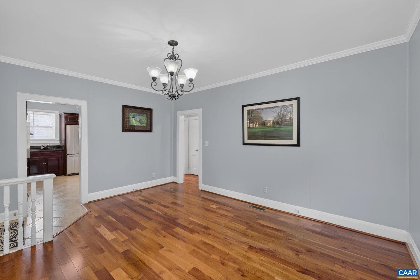 301 Meade Ave photo 3