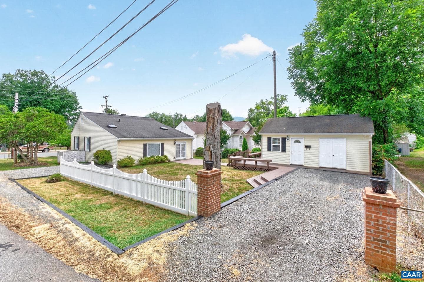 301 Meade Ave photo 30