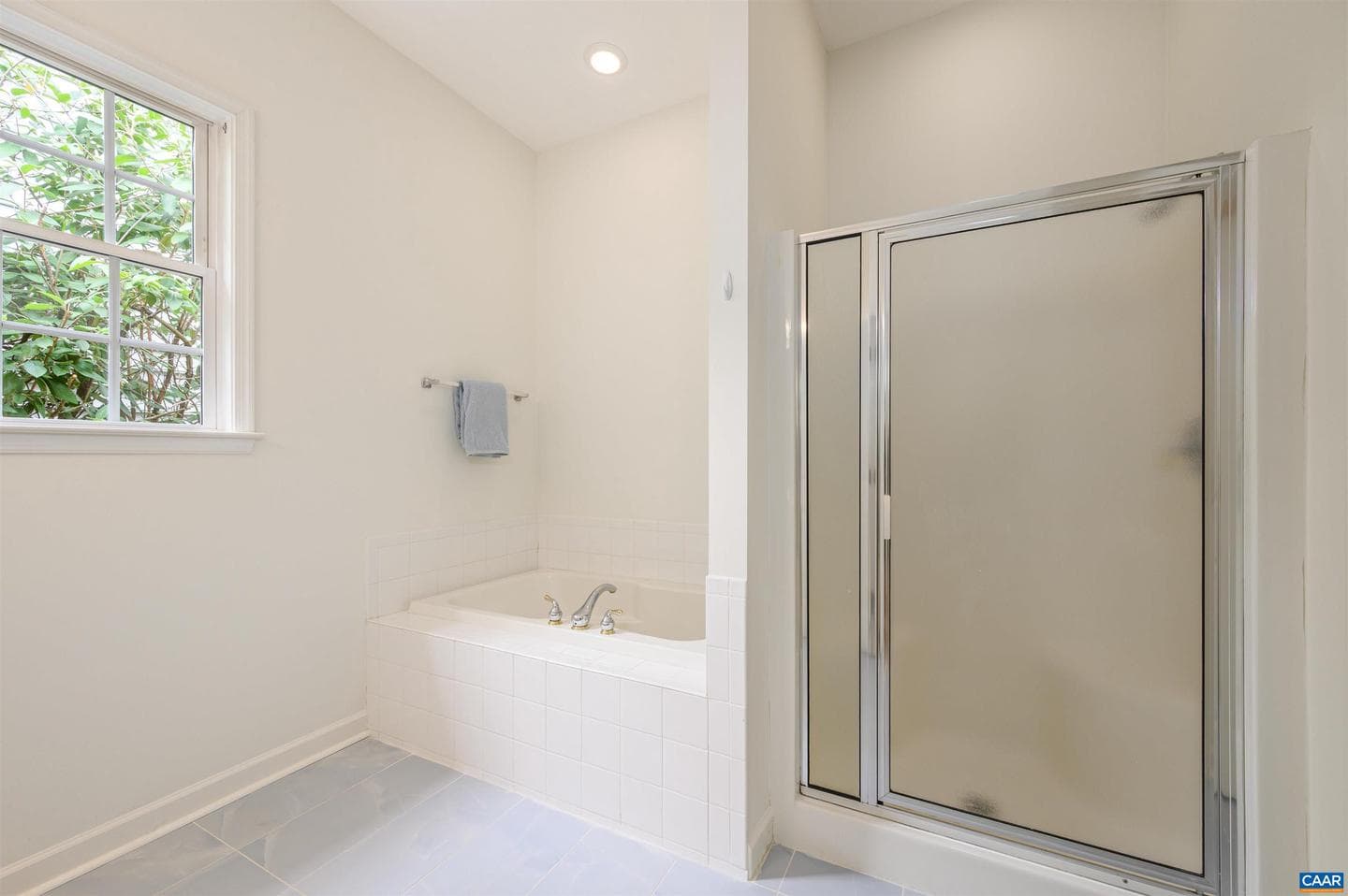 3365 Turnberry Cir photo 10