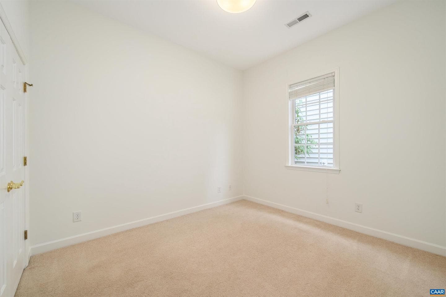 3365 Turnberry Cir photo 13