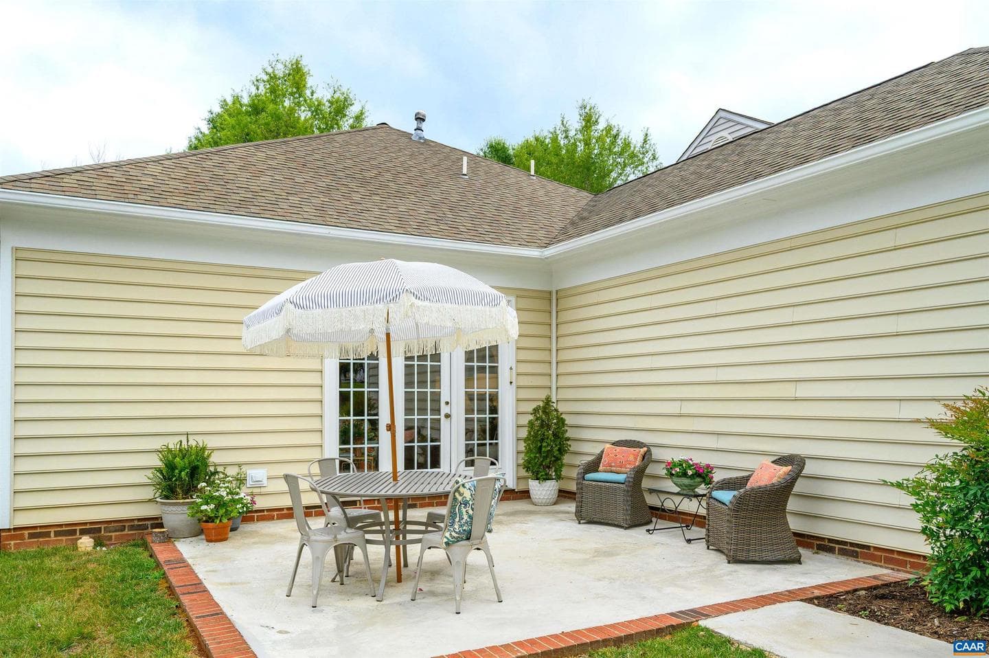 3365 Turnberry Cir photo 16