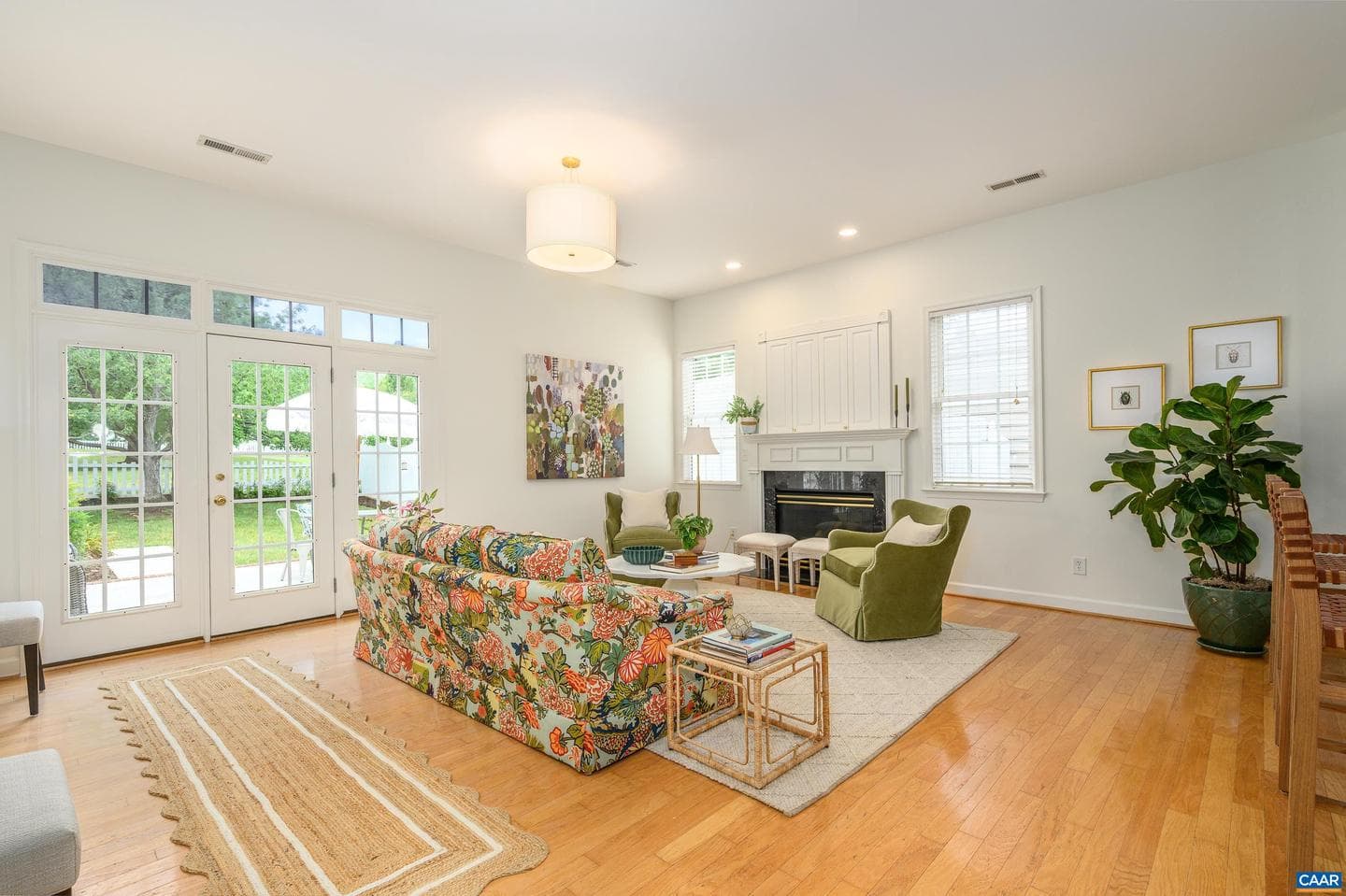 3365 Turnberry Cir photo 4