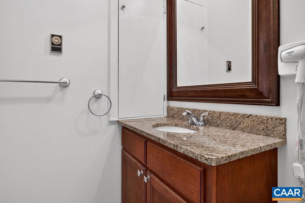 730 Laurelwood Condos photo 20