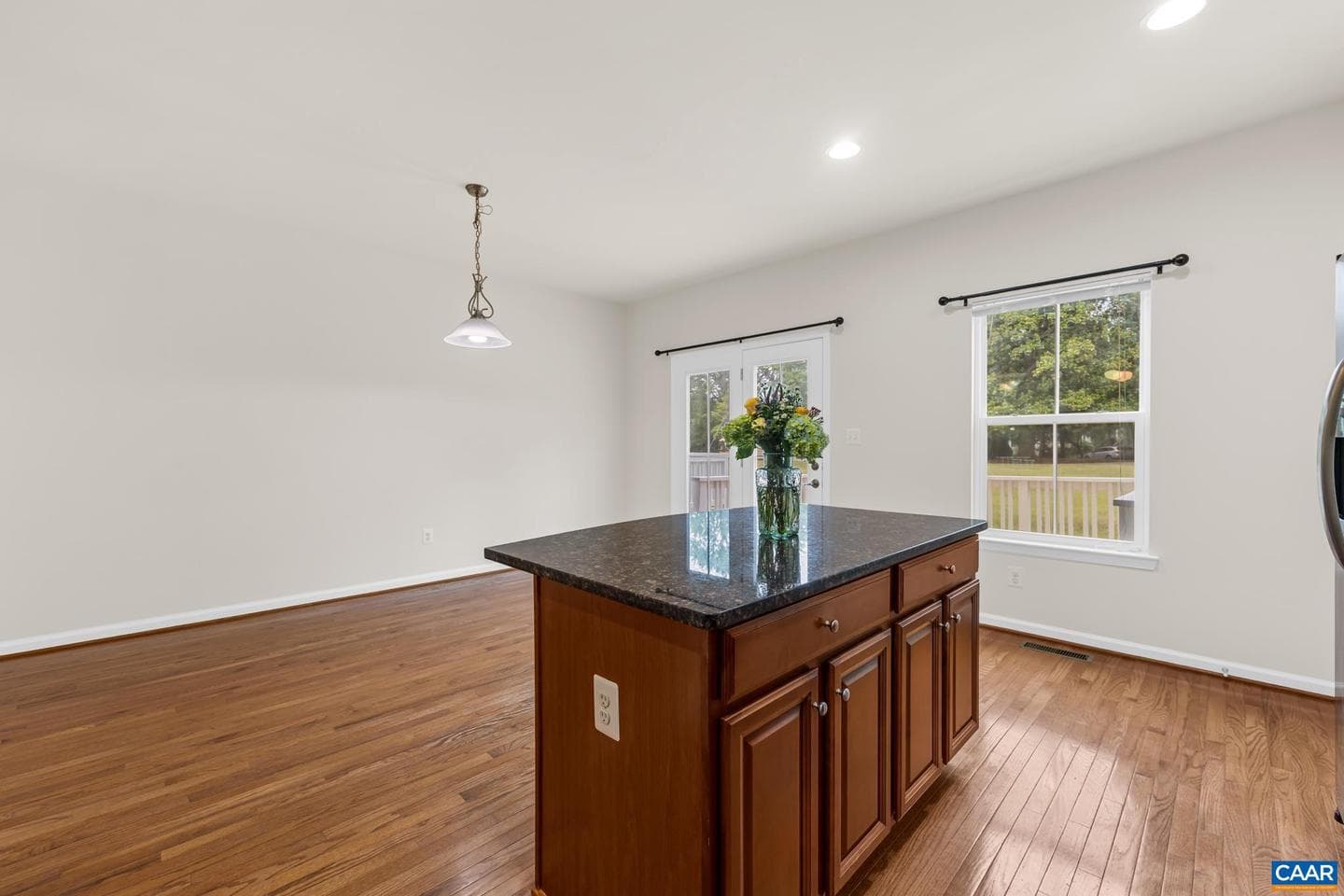 1690 Wickham Way photo 18