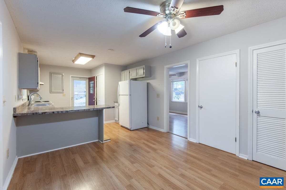 56 Riverside Dr photo 15