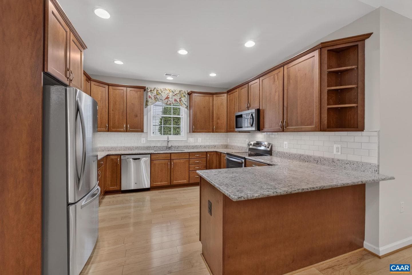 1824 Barefoot Ct photo 11