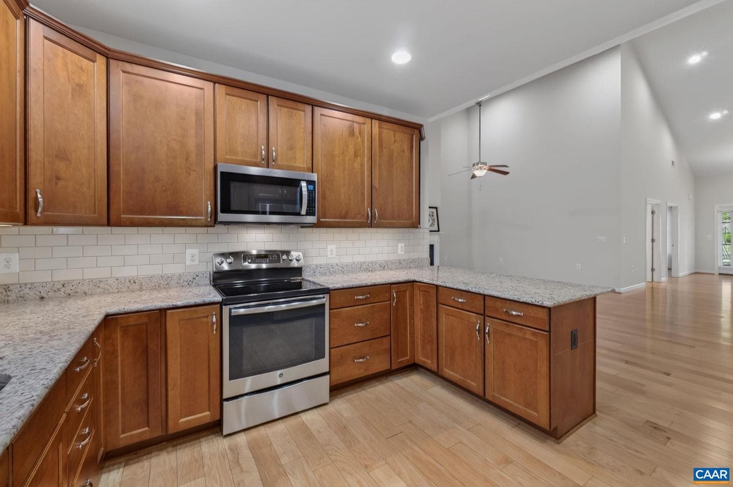 1824 Barefoot Ct photo 13