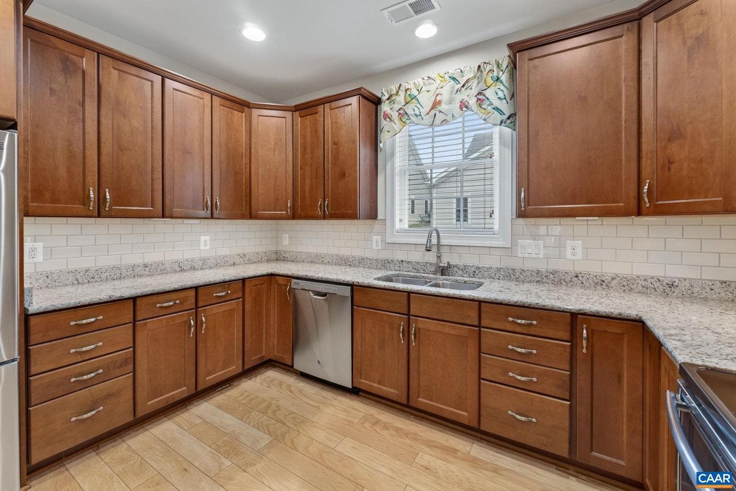 1824 Barefoot Ct photo 15