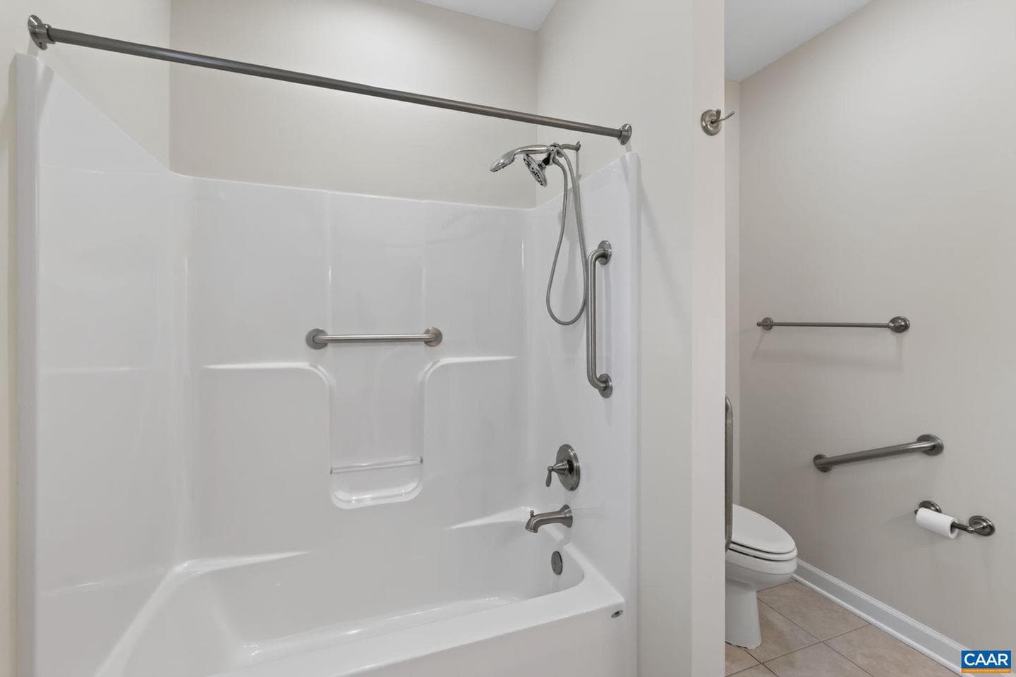 1824 Barefoot Ct photo 22