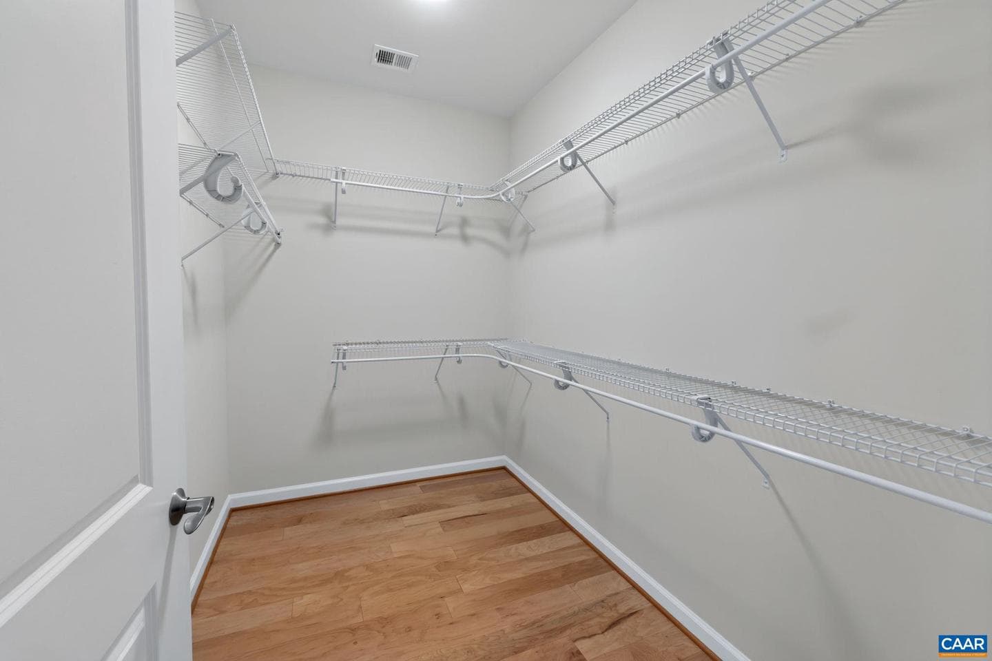 1824 Barefoot Ct photo 23