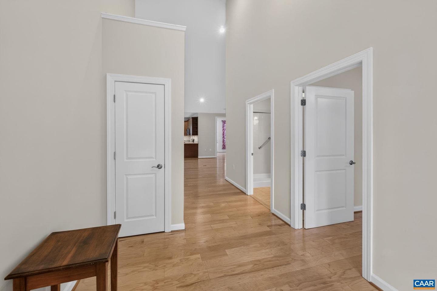 1824 Barefoot Ct photo 3