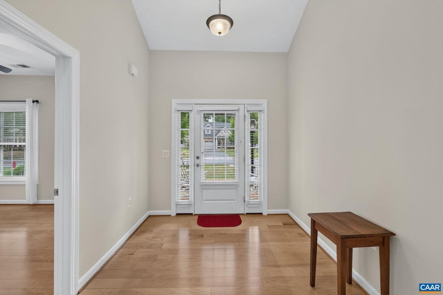 1824 Barefoot Ct photo 4