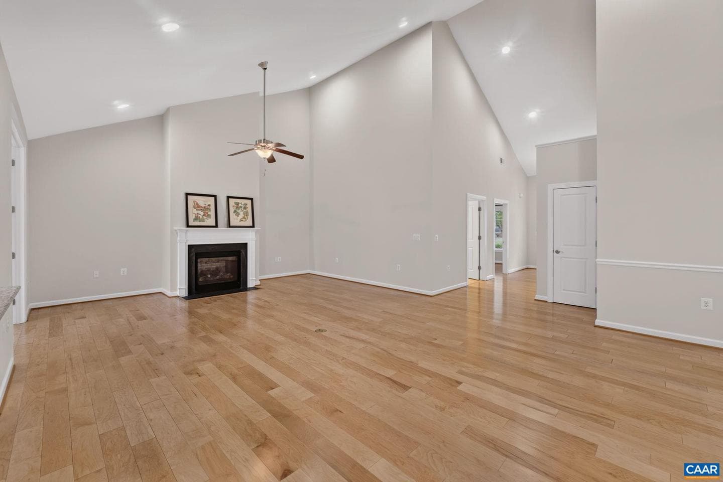 1824 Barefoot Ct photo 9