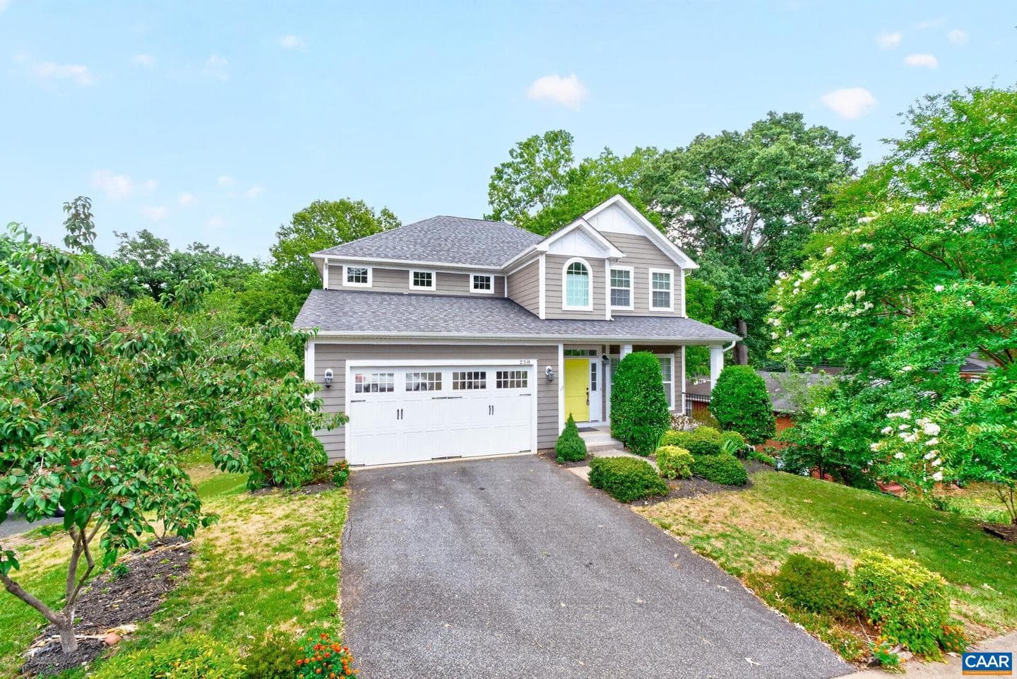 258 Shamrock Rd photo 3