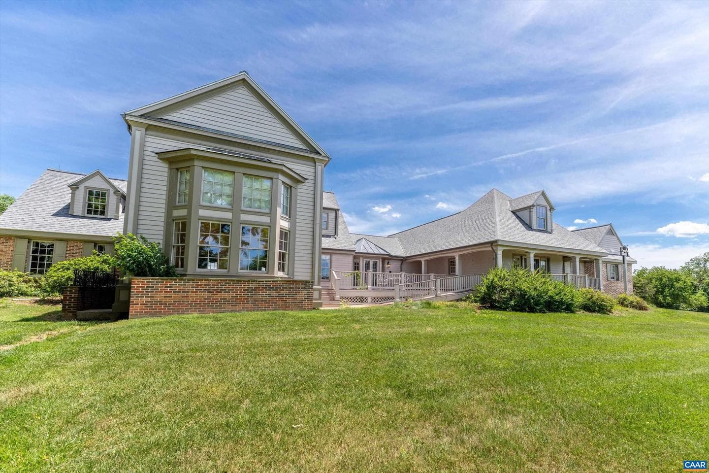 546 Three Pond Ln photo 10