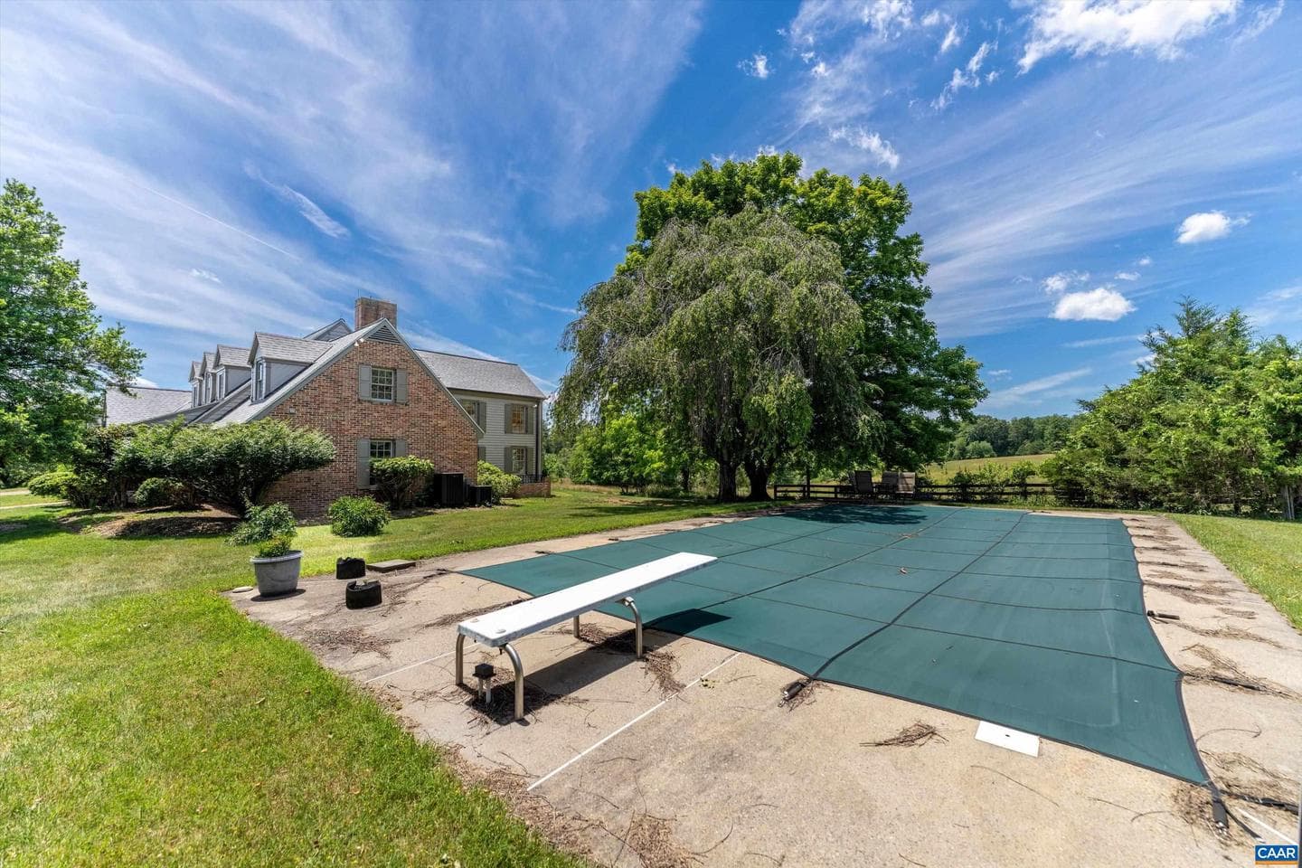 546 Three Pond Ln photo 16