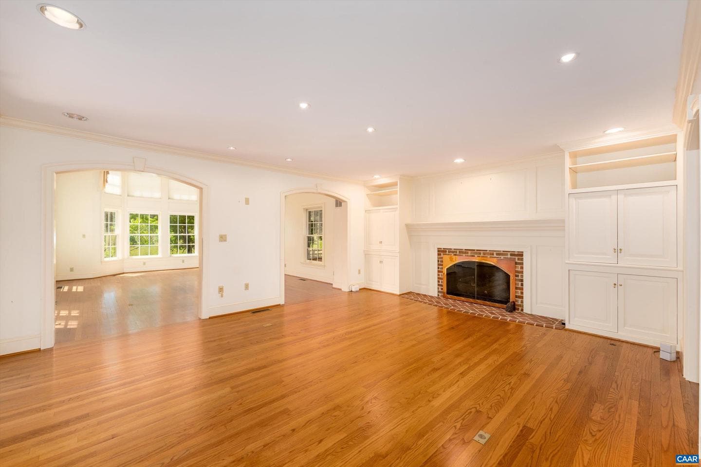 546 Three Pond Ln photo 28
