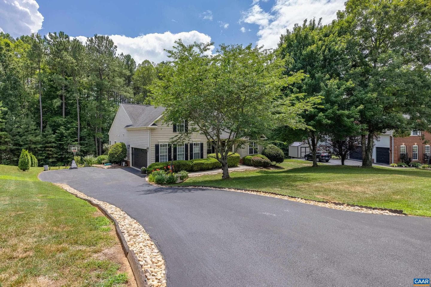 137 Whispering Woods Pl photo 4
