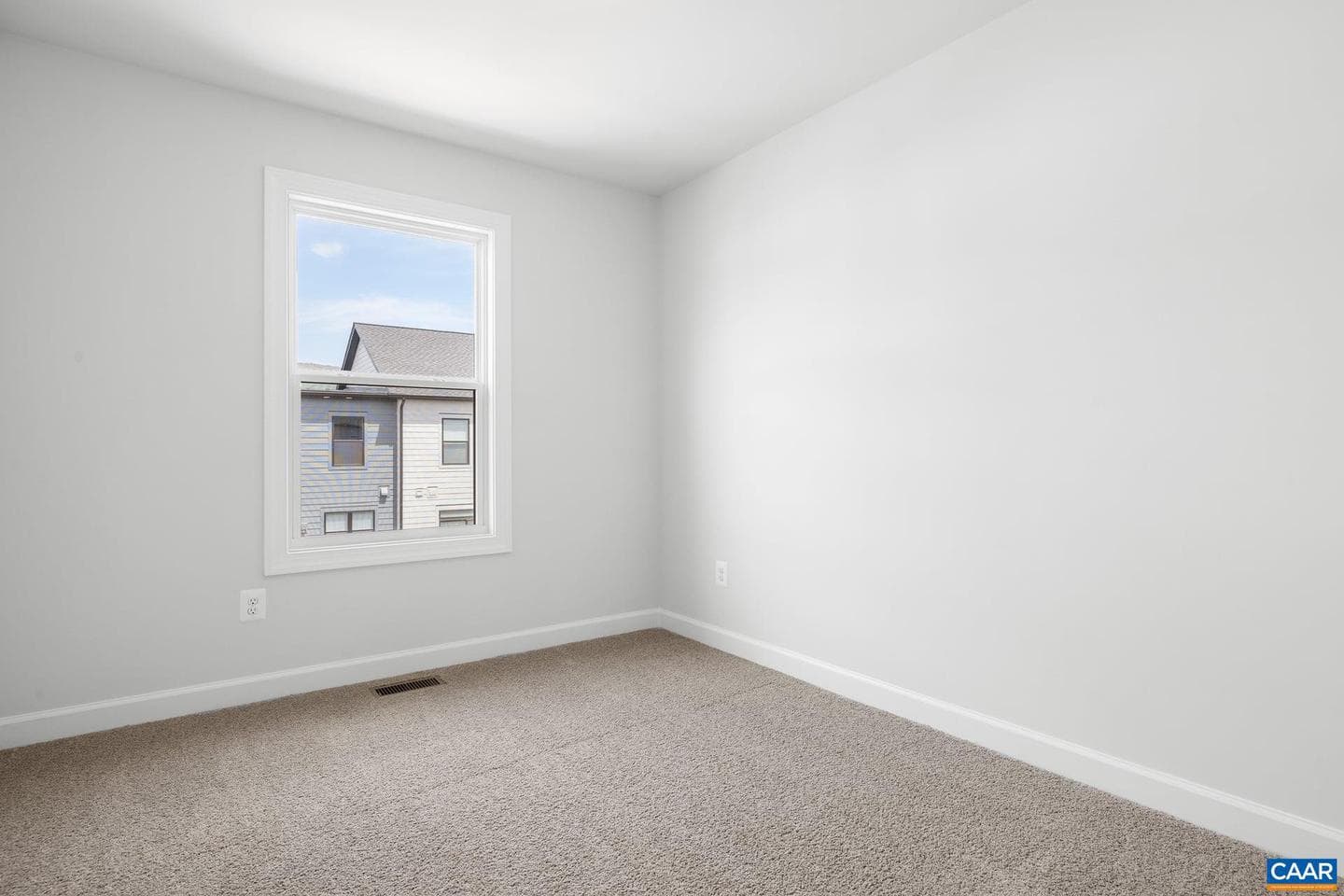 19 Larkin Ave photo 29