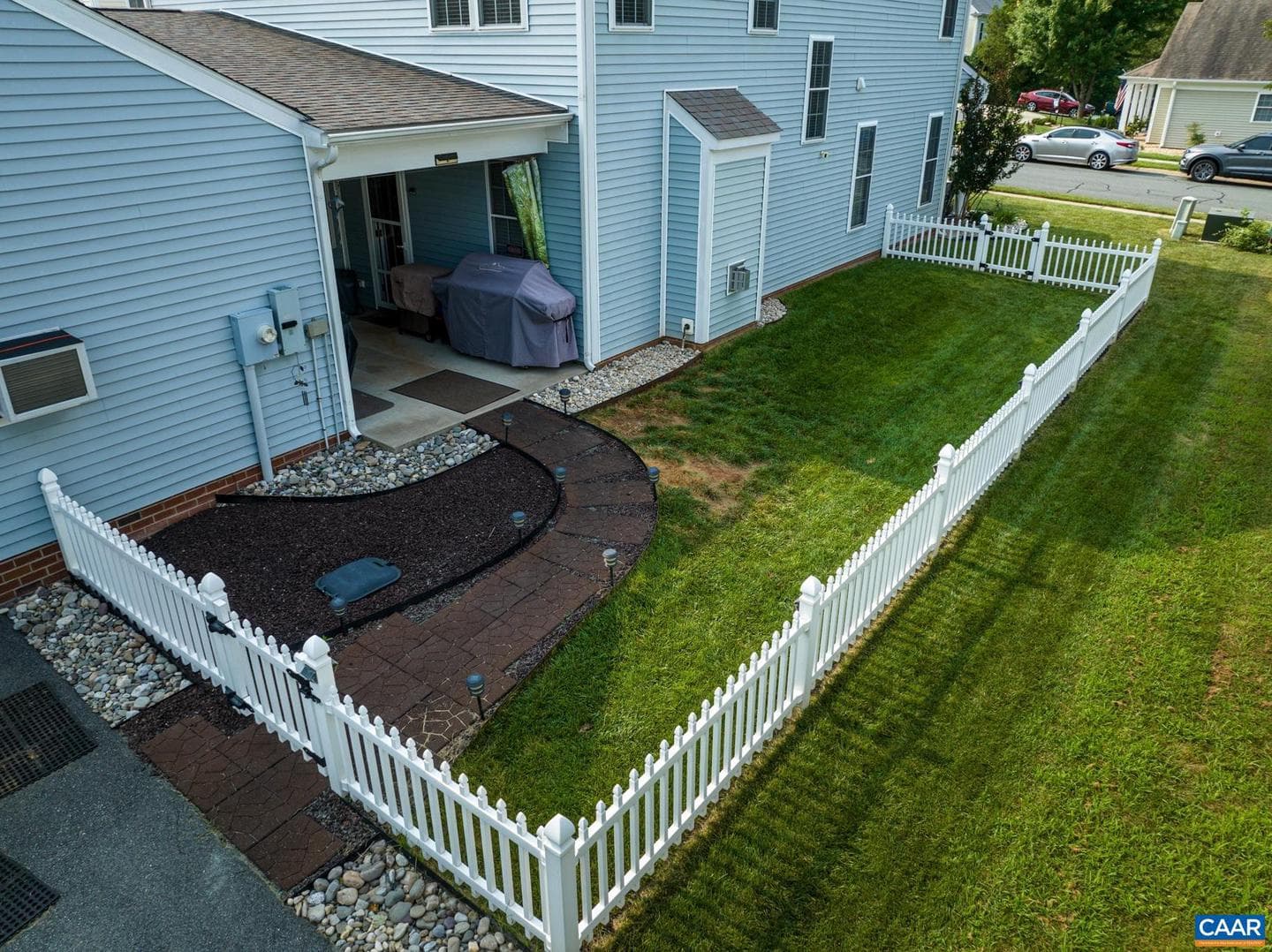 64 Saint Andrews St photo 34