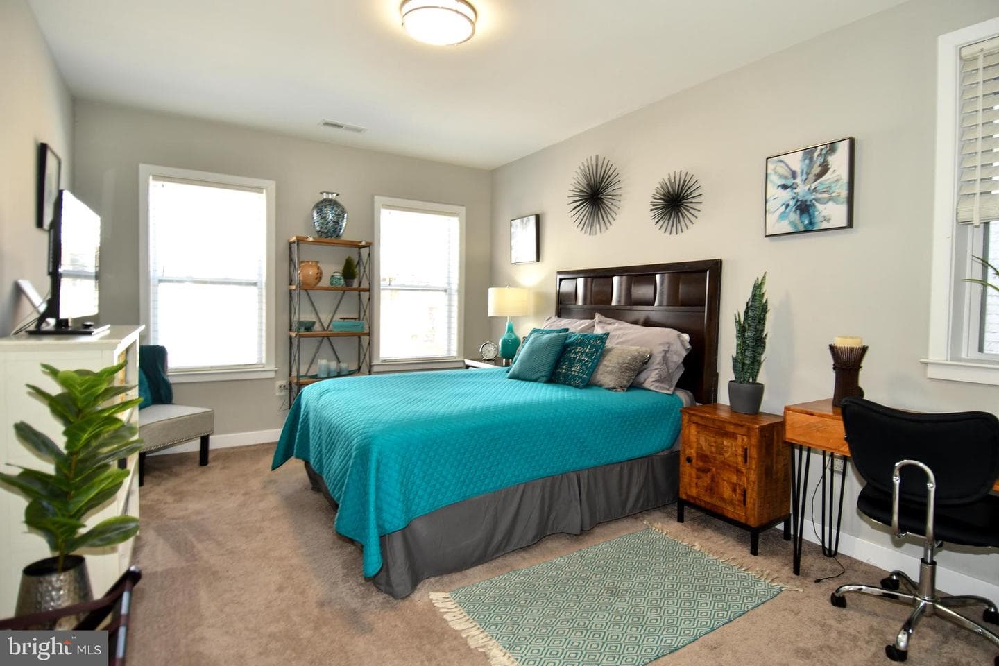 846 Harlem Avenue photo 4