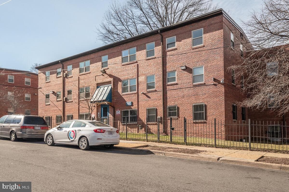 2647 Birney Place SE #201 photo 39