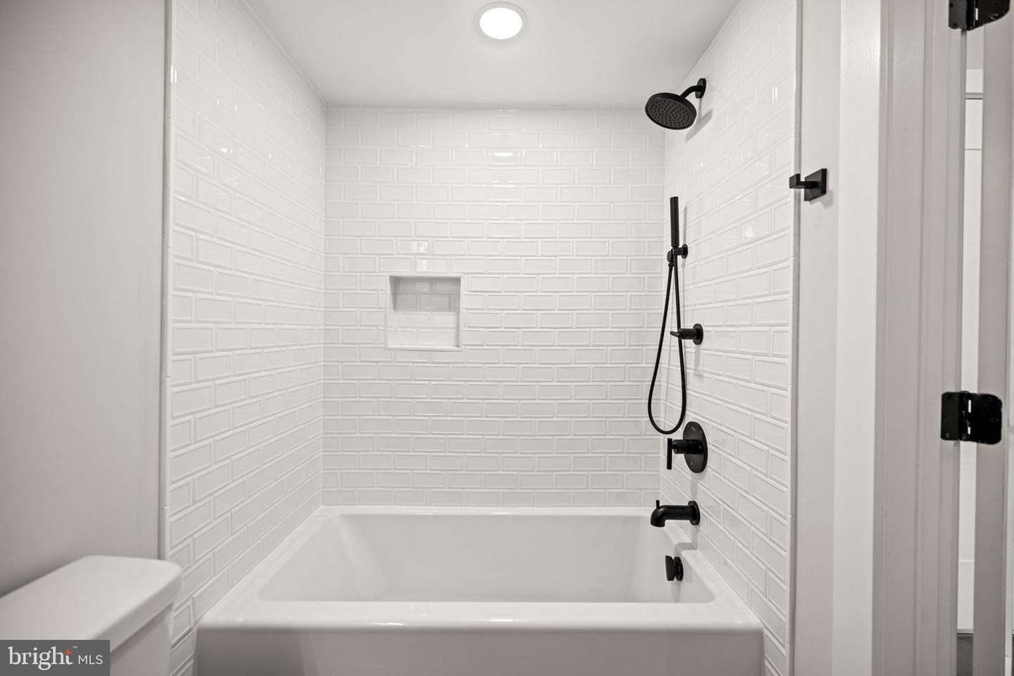 919 12th Street NE #105 photo 16