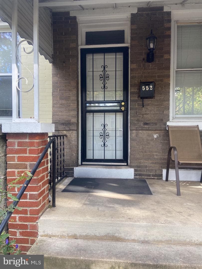 552 14th Street SE photo 5
