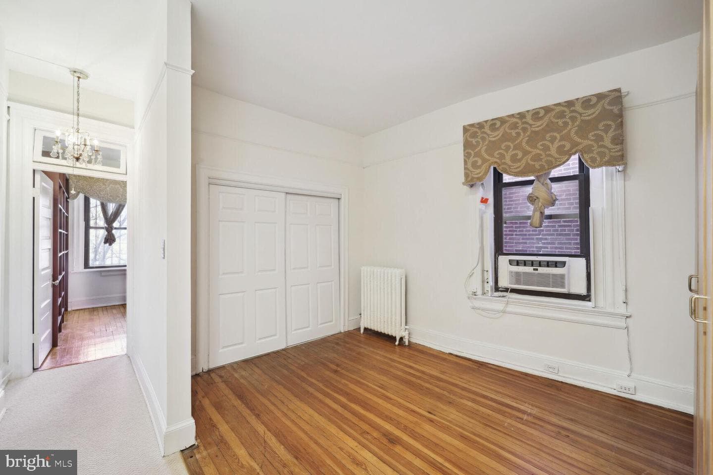 1933 Calvert Street NW photo 22