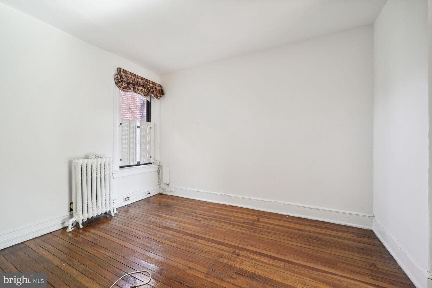 1933 Calvert Street NW photo 26