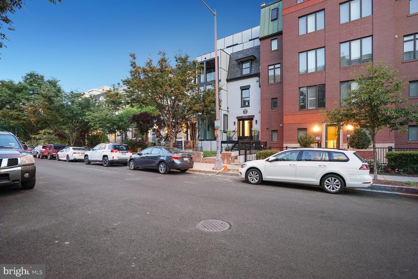 1320 Belmont St NW #201 photo 32