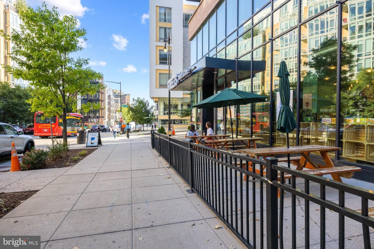 1320 Belmont St NW #201 photo 35