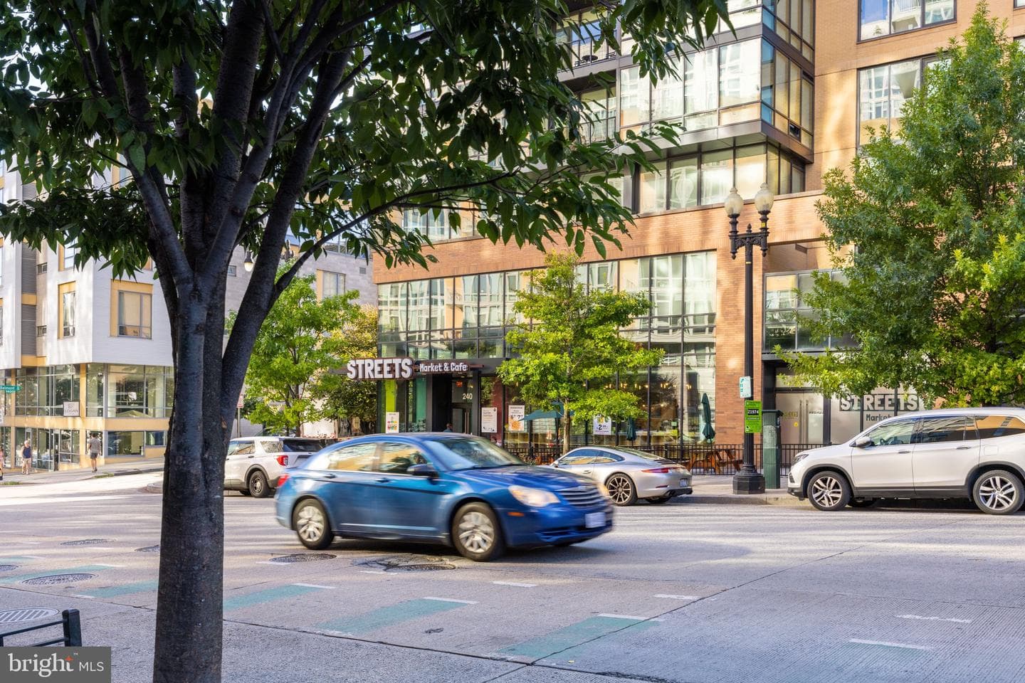 1320 Belmont St NW #201 photo 37