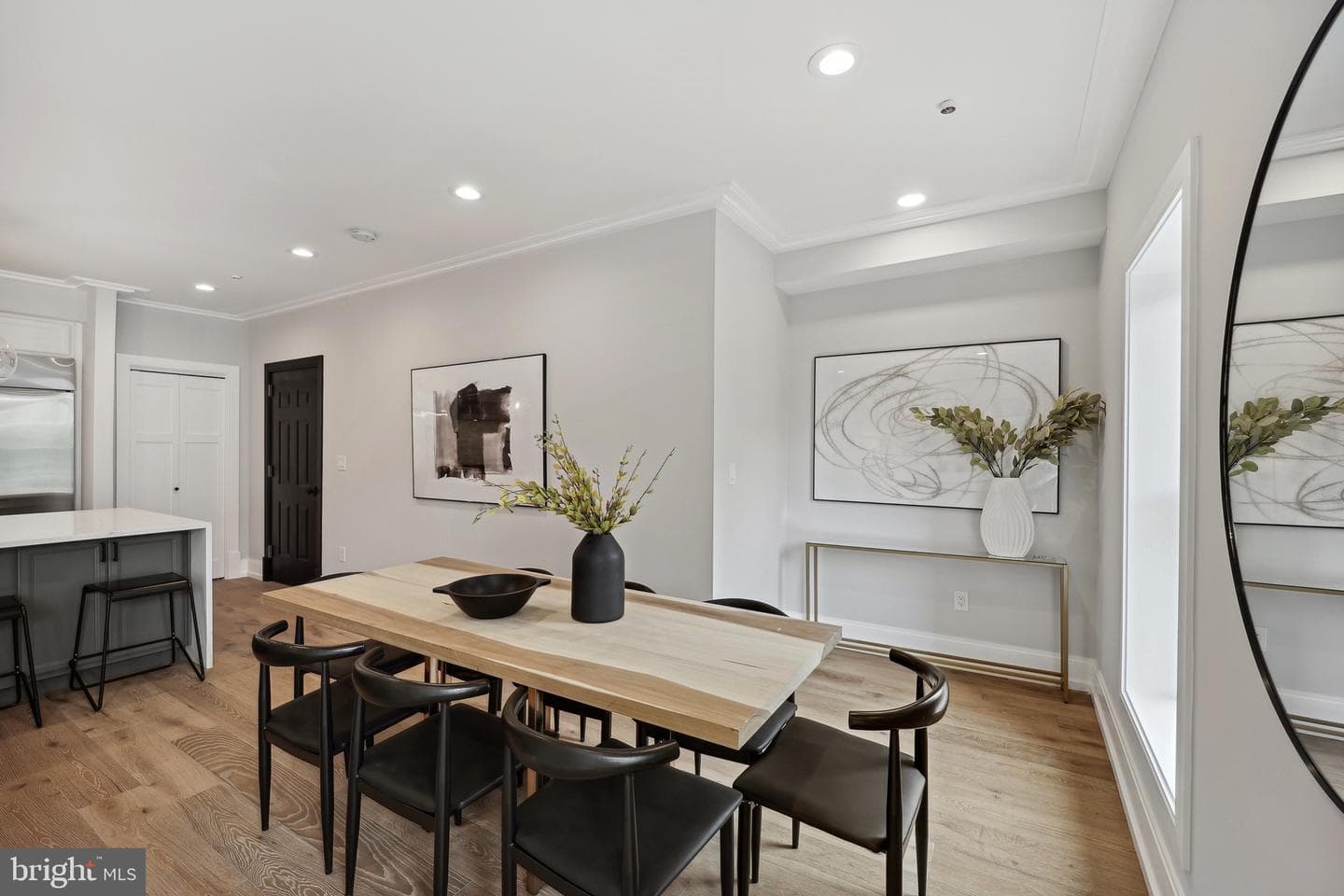 1320 Belmont St NW #201 photo 9