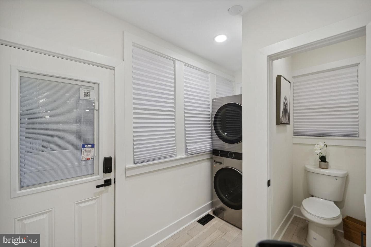 1104 Trinidad Avenue NE photo 8